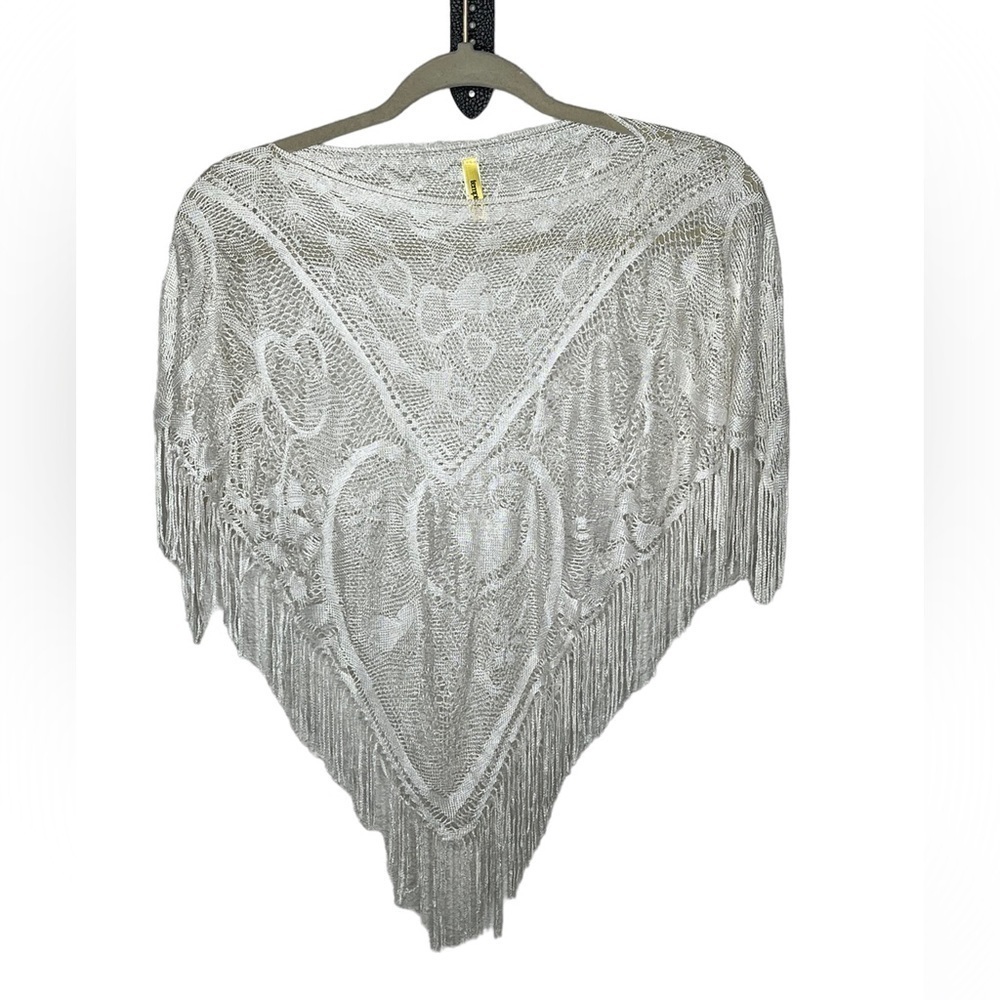 Tempted Vintage White Shaw